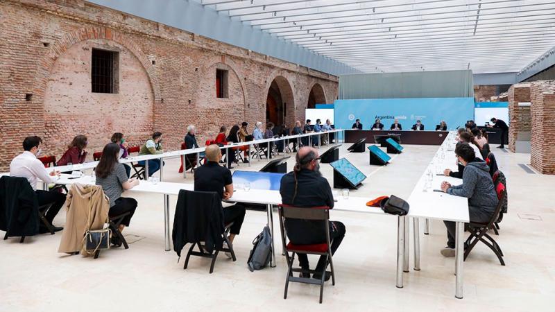 El Presidente reconoció a los científicos por su trabajo en la pandemia